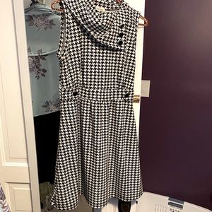 Sleeveless houndstooth dress with cowl neck